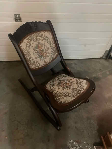 Photo of free Folding rocking chair (Halfway- Hagerstown) #1