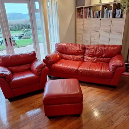 Photo of free Red leather sofa suite (Gravesend, Albury SG11) #1