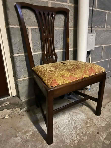 Photo of free Georgian Dining Chair (Garforth LS25) #1