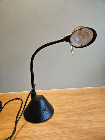 Photo of free Black flexible desk light (Chesham HP5) #1