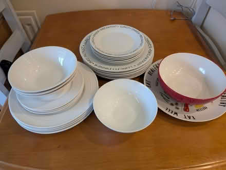 Photo of free Plates and bowls (Hemel Hempstead, HP2) #1