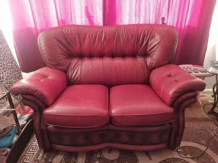 Photo of free 2 seater leather settee (Batemoor S8) #1