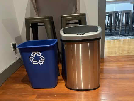 Photo of free recycling + motion trash can (S Park Loop) #1