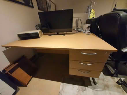 Photo of free Office desk/s (Street on the Fosse BA4) #4