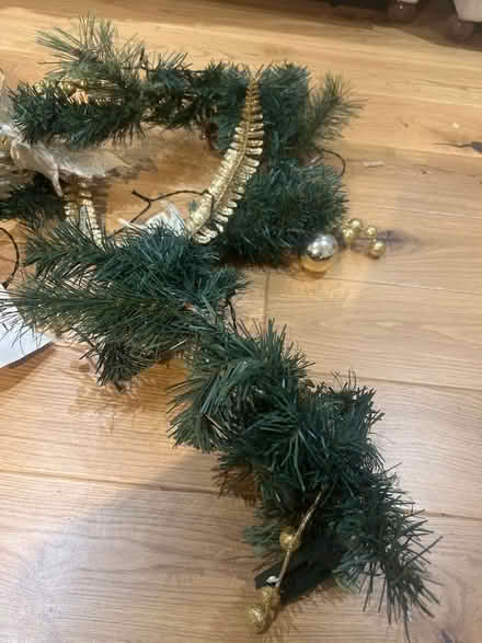 Photo of free Pre-lit Christmas Garland. Needs batteries. (Southsea PO4) #3