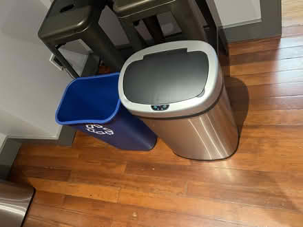 Photo of free recycling + motion trash can (S Park Loop) #2