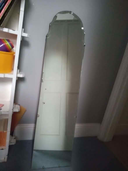 Photo of free Long thin mirror (Stroud GL5) #1