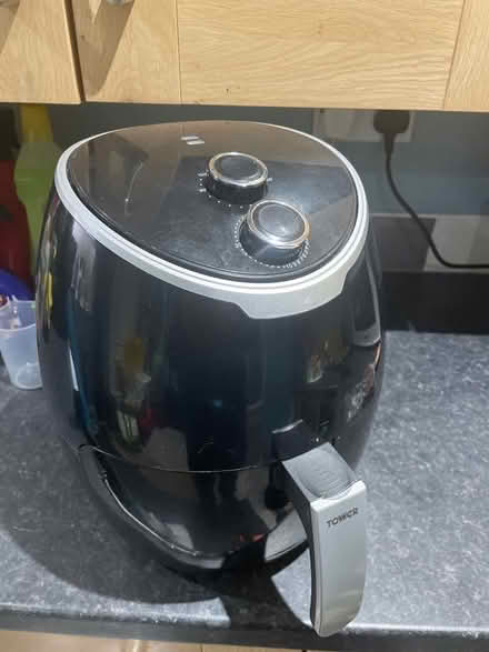 Photo of free 1400w Air Fryer (Whitburn SR6) #1