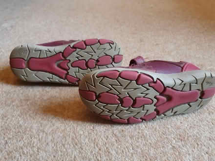 Photo of free Clarks 11F maroon winter shoe (Bruntsfield EH10) #3