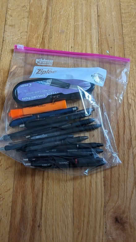 Photo of free Assortment of pens (22308) #1