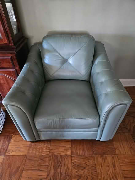 Photo of free Leather armchair (Near 22nd Ave N and 4th Street) #2