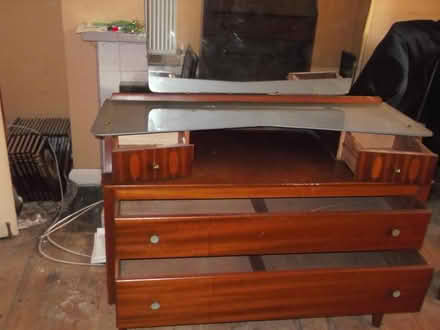 Photo of free dressing table (oakington) #2