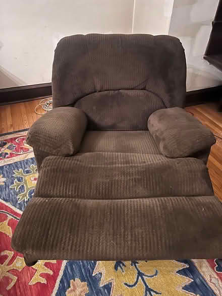 Photo of free Cozy recliner (19129) #2