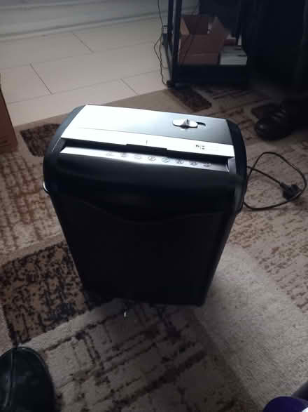 Photo of free Paper and credit card shredder (Mile Oak BN41) #1