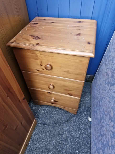 Photo of free Pine single wardrobe and drawers (Ne63 8eg) #4