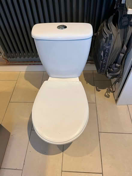 Photo of free Toilet (DE72) #1