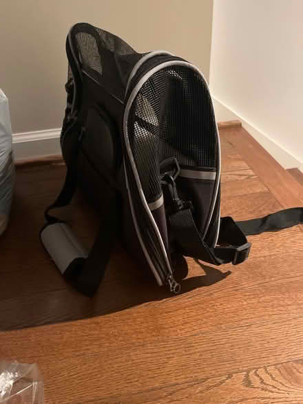 Photo of free Brand new pet carrier (Columbia Heights) #1