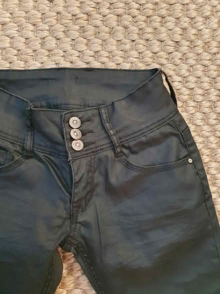 Photo of free XS Size womens jeans (Catterick Garrison DL9) #2