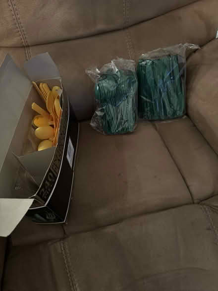 Photo of free plastic cutlery (Oakhurst North (Aurora)) #1