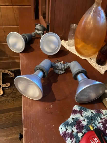 Photo of free 2 flood lights with bulbs (New Fairfield Squantz Pond) #1