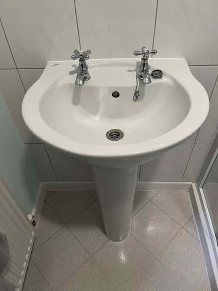 Photo of free Ideal Standard Bathroom Sink & Pedestal (Presteigne LD8) #2