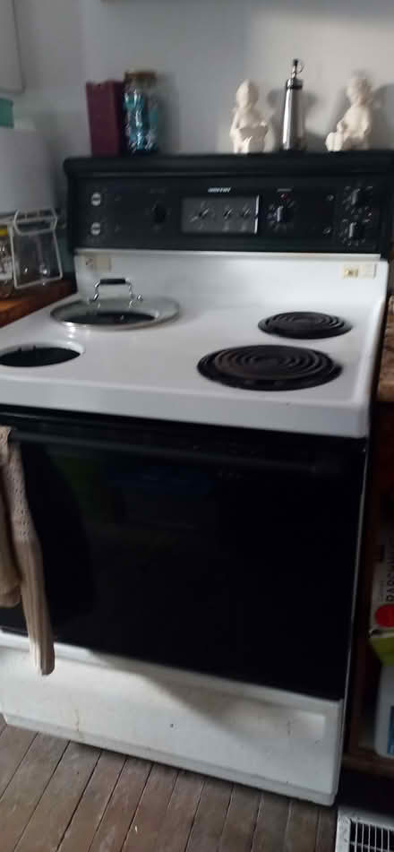 Photo of free Moffat stove (Brockville Ontario) #1