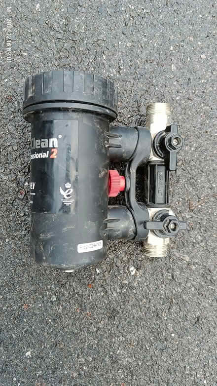 Photo of free Used MagnaClean (Tilehurst, Reading RG31) #2