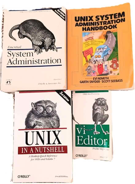 Photo of free 3 x UNIX system admin books and 1 x Vi editor reference book (IP1) #1