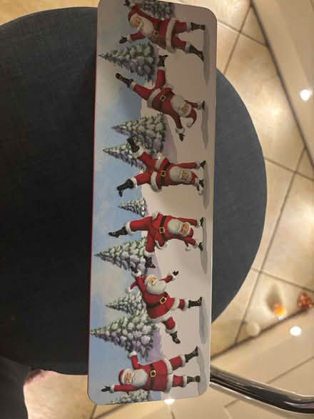 Photo of free Cute Santa tin (PE12 7n) #3