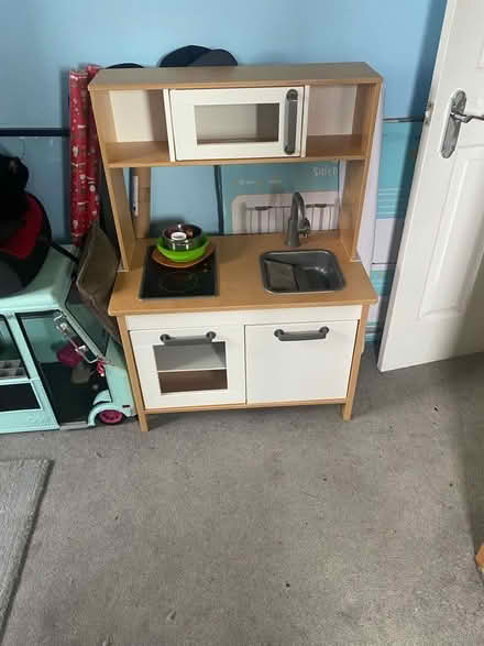 Photo of free Kids toy kitchen (Tyler's Green CM16) #1