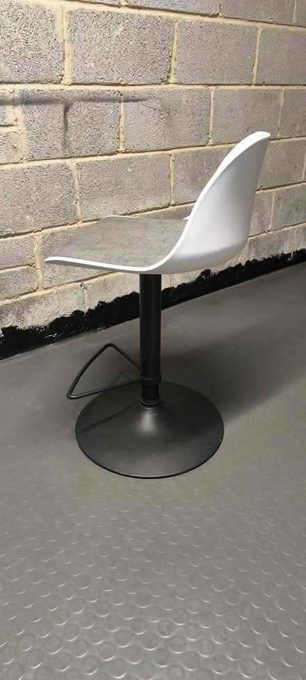 Photo of free Bar stool (BS39) #1