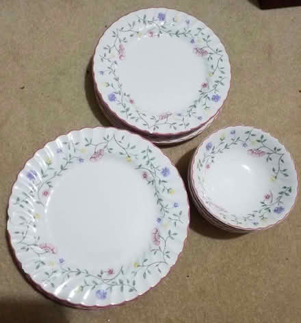 Photo of free Plates and bowls (Hordle SO41) #1