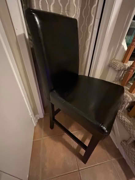 Photo of free Parsons bar height chair (L5L 5P5) #3