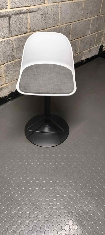 Photo of free Bar stool (BS39) #2