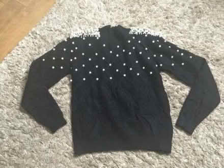 Photo of free jumper with pearls on (Moor Allerton LS17) #1