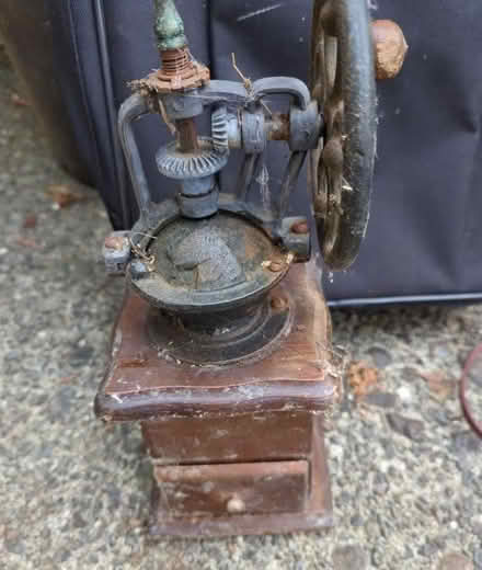 Photo of free Small decorative coffee mill (Arcata/Bayside) #1