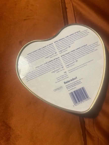 Photo of free Empty heart shaped tin. Good condition (Southsea PO4) #3