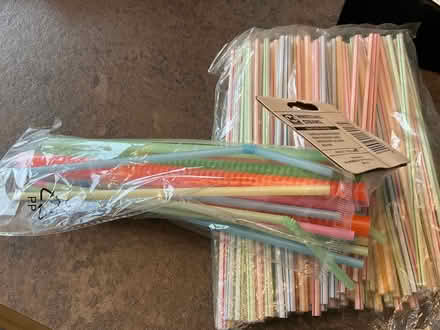 Photo of free Drinking straws (welling DA16) #1