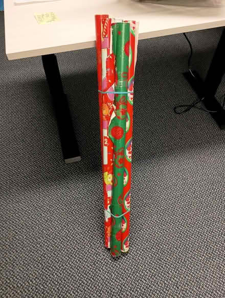 Photo of free Christmas wrap - rolls (Yonge/Sheppard) #2