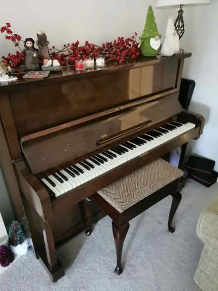 Photo of free Piano (AB51) #1