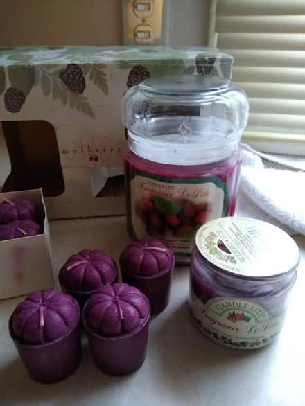 Photo of free Gift Set - Candles (Livonia - South) #1