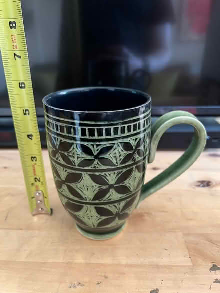 Photo of free Big Green And Black Mug (Brooklyn, 11225) #1