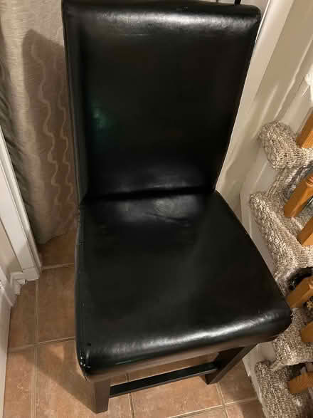 Photo of free Parsons bar height chair (L5L 5P5) #2