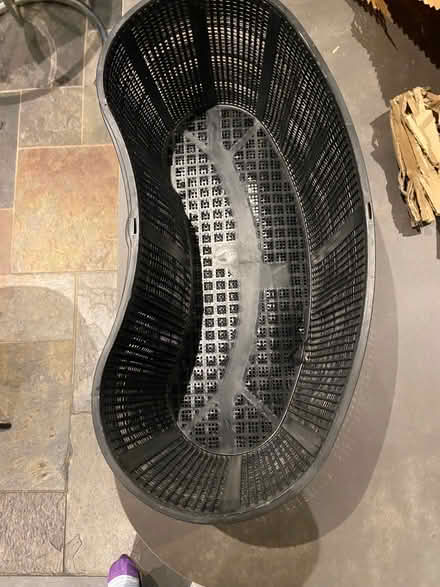 Photo of free Pond baskets (Twickenham TW2) #2