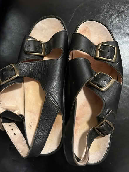 Photo of free Ladies sandals size 38 (L5L 5P5) #2