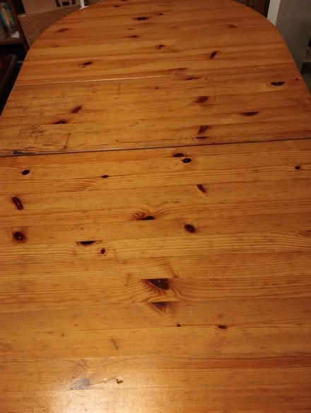 Photo of free Solid pine dinning table (Sevenoaks) #2