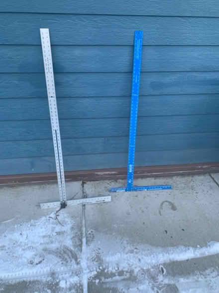 Photo of free Drywall squares (Rogers Park) #1