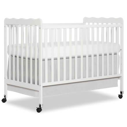 Photo of free Like new baby crib (Chagrin Falls) #1