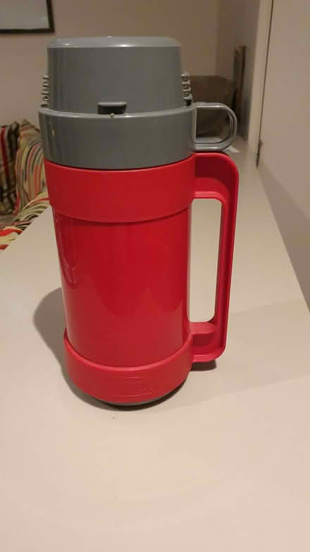 Photo of free 0.5Ltr Thermos flask, classic glass vacuum insulated. (Mimbridge GU24) #1