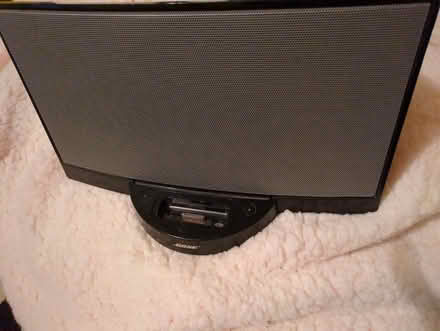 Photo of free Bose sound dock no lead (Rushall WS4) #1